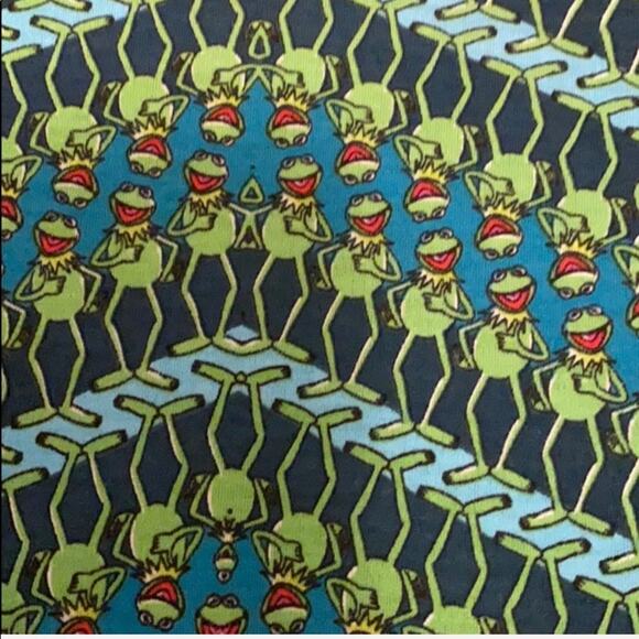 Lularoe Disney Kermit Classic Tee - Picture 3 of 7